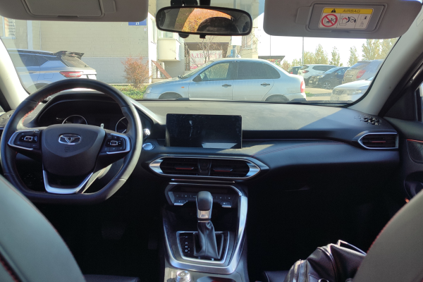 Прокат авто e5 e5 эконом класса 2023 года в городе Ростов-на-Дону от 2400 руб./сутки, передний привод, двигатель: бензин, объем 1.5 литров, ОСАГО (Впишу в полис), без водителя, недорого - RentRide