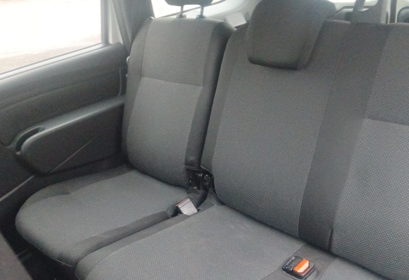 Аренда lada largus эконом класса 2018 года в городе Москва Котельники от 2000 руб./сутки, передний привод, двигатель: бензин, объем 1.6 литров, ОСАГО (Впишу в полис), без водителя, недорого, вид 8 - RentRide