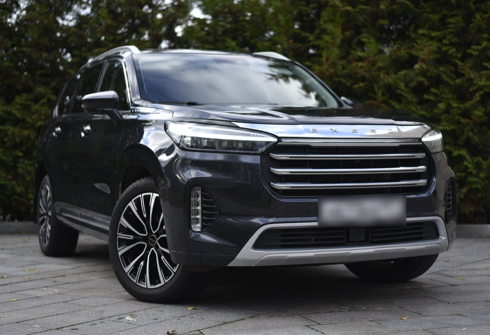 Аренда exeed vx бизнес класса 2023 года в городе Москва Румянцево от 5000 руб./сутки, полный привод, двигатель: бензин, объем 2 литра, ОСАГО (Мультидрайв), без водителя, недорого, вид 2 - RentRide