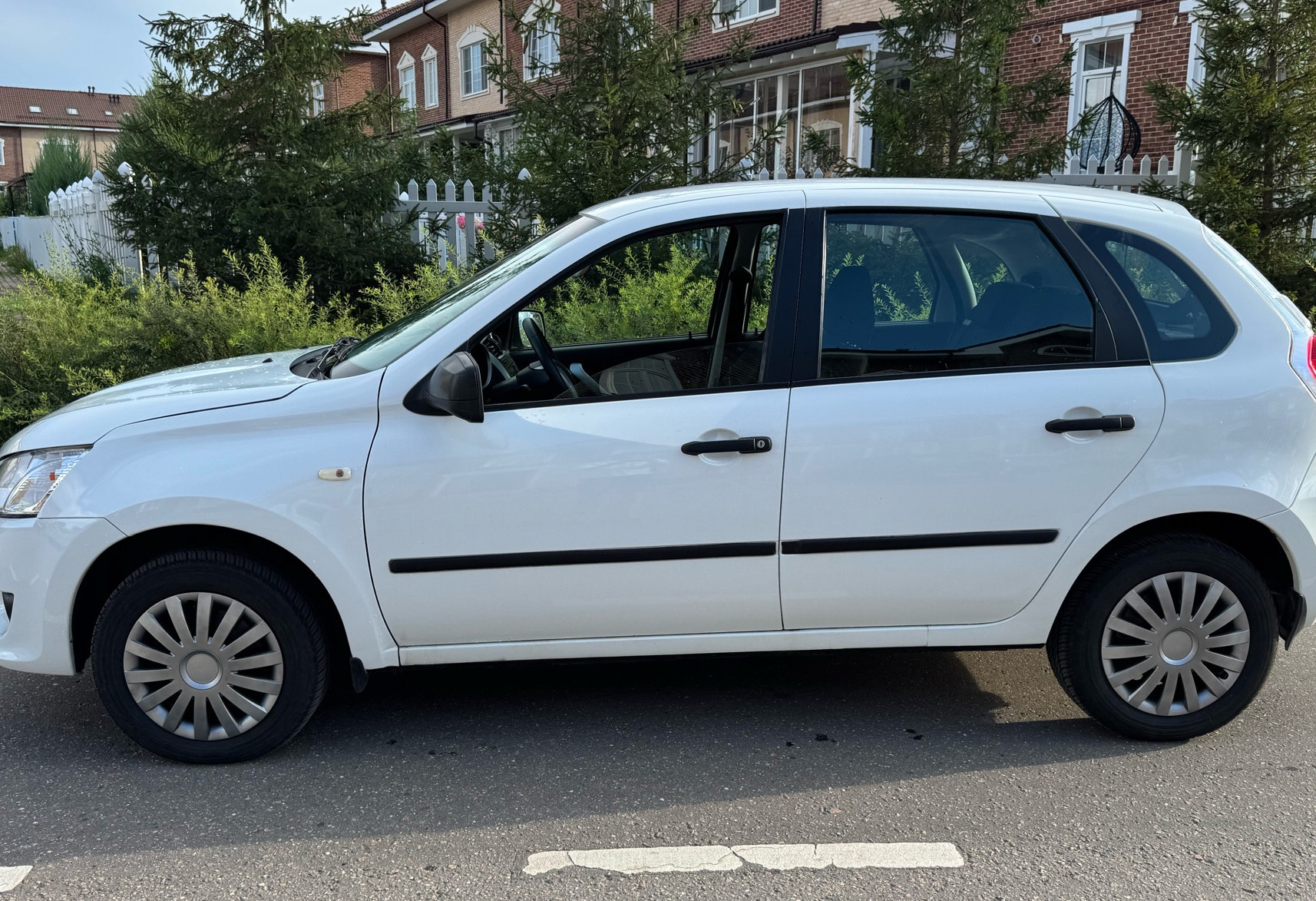 Аренда datsun mi-do эконом класса 2015 года в городе Москва Апрелевка от 1200 руб./сутки, передний привод, двигатель: бензин, объем 1.6 литров, ОСАГО (Впишу в полис), без водителя, недорого, вид 5 - RentRide