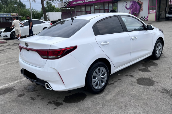 Прокат авто solaris krs эконом класса 2025 года в городе Екатеринбург от 2300 руб./сутки, передний привод, двигатель: бензин, объем 1.6 литров, каско (Впишу в полис), ОСАГО (Впишу в полис), без водителя, недорого - RentRide