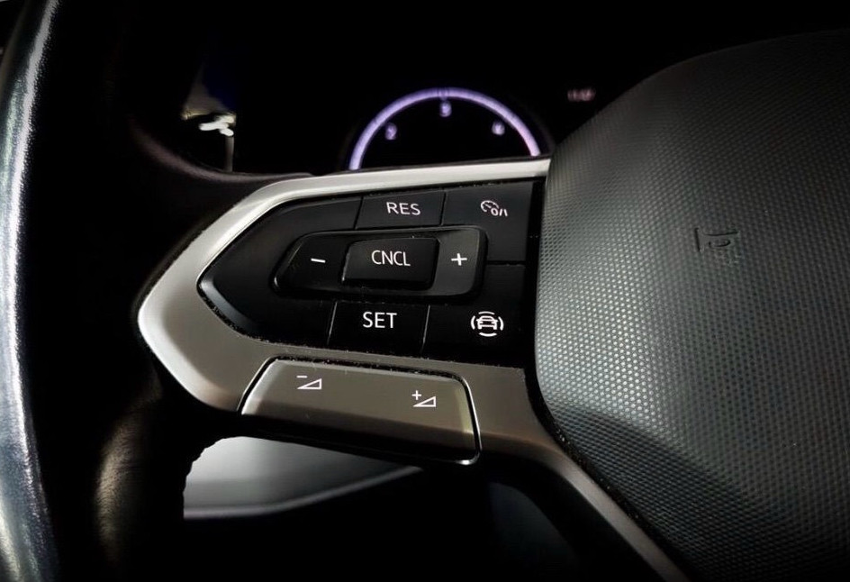 Аренда volkswagen multivan 2020 года в городе Москва Румянцево от 12000 руб./сутки, передний привод, двигатель: дизель, объем 2 литра, ОСАГО (Мультидрайв), без водителя, недорого, вид 4 - RentRide