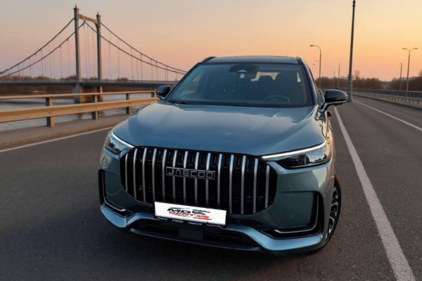 Прокат авто jaecoo j8 бизнес класса 2024 года в городе Санкт-Петербург Беговая от 8800 руб./сутки, полный привод, двигатель: бензин, объем 2 литра, каско (Мультидрайв), ОСАГО (Мультидрайв), без водителя, недорого - RentRide