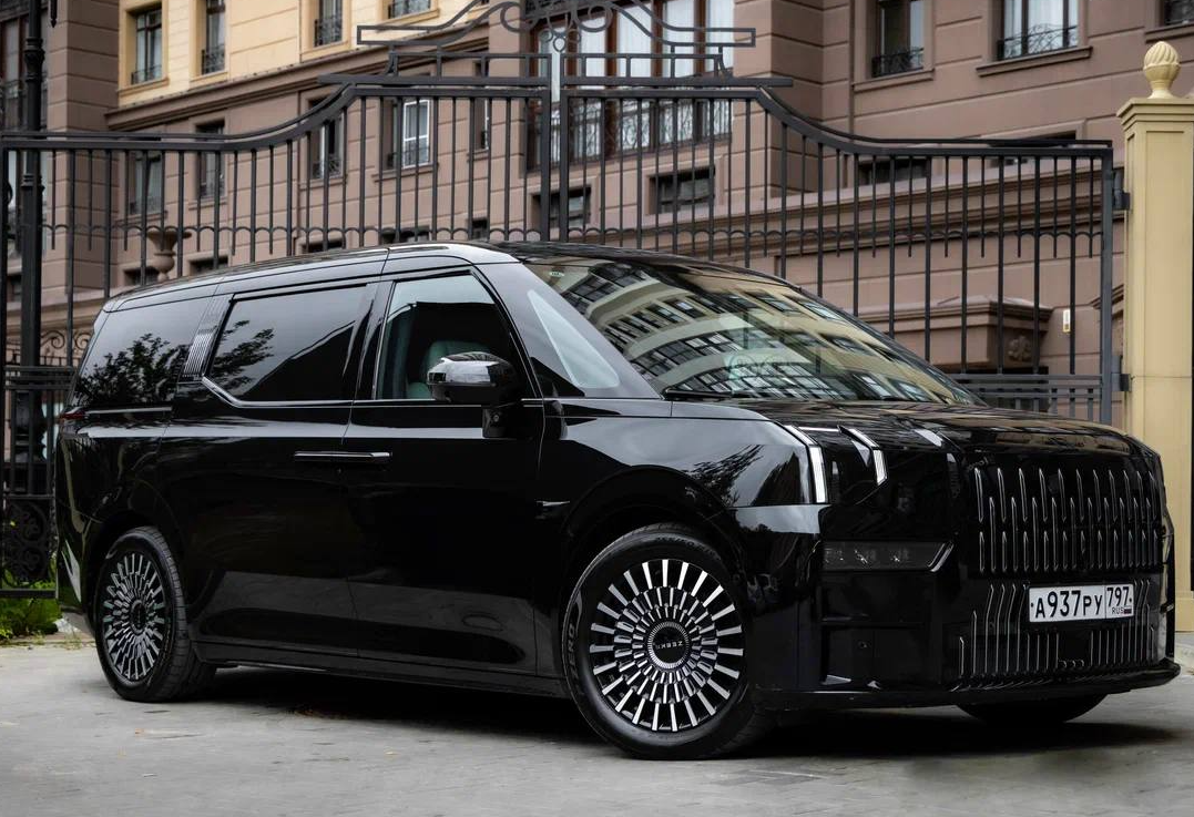 Аренда zeekr 009 2023 года в городе Москва Беговая от 20000 руб./сутки, полный привод, каско (Мультидрайв), ОСАГО (Мультидрайв), без водителя, недорого - RentRide