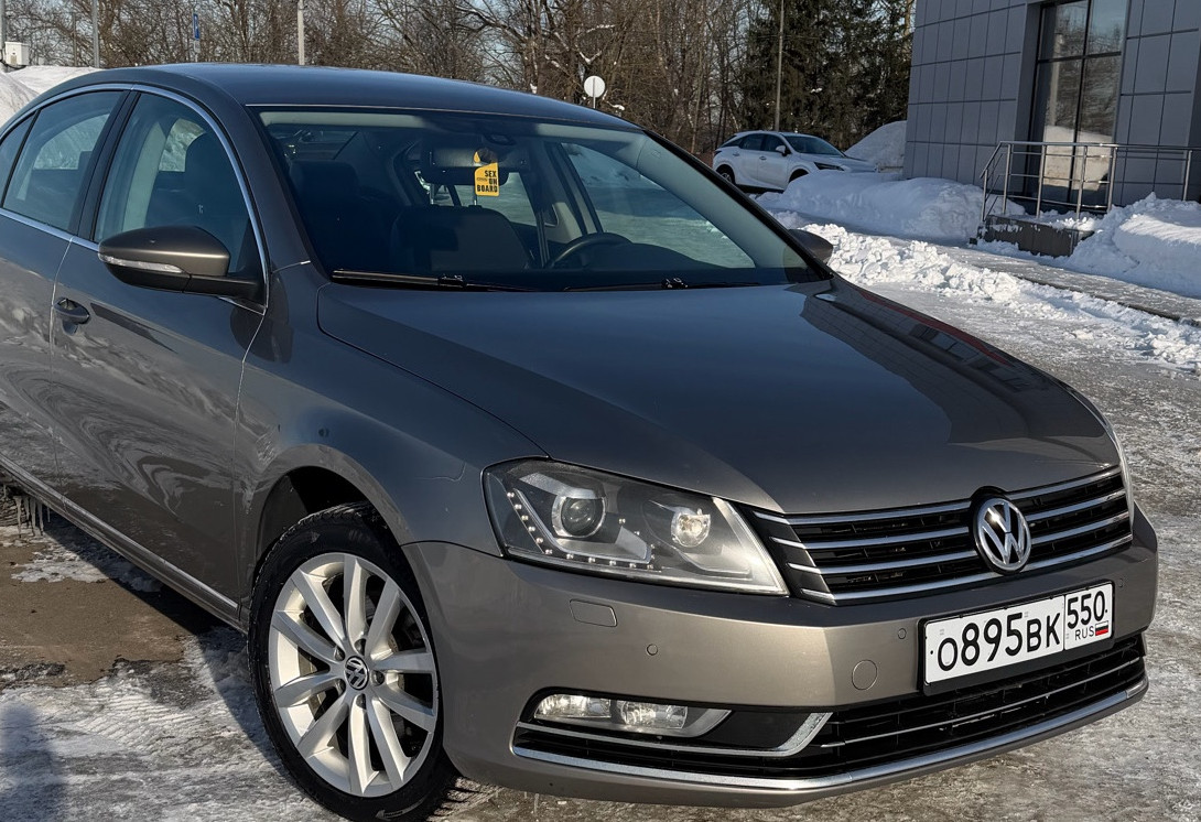 Аренда volkswagen passat стандарт класса 2012 года в городе Москва Алтуфьево от 3040 руб./сутки, передний привод, двигатель: бензин, объем 1.8 литров, ОСАГО (Мультидрайв), без водителя, недорого, вид 2 - RentRide