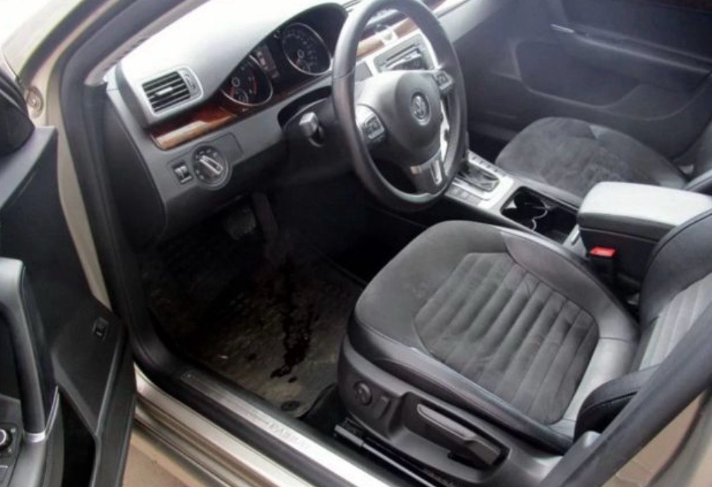 Аренда volkswagen passat эконом класса 2012 года в городе Москва Алтуфьево от 3200 руб./сутки, передний привод, двигатель: бензин, объем 1.8 литров, ОСАГО (Мультидрайв), без водителя, недорого, вид 8 - RentRide