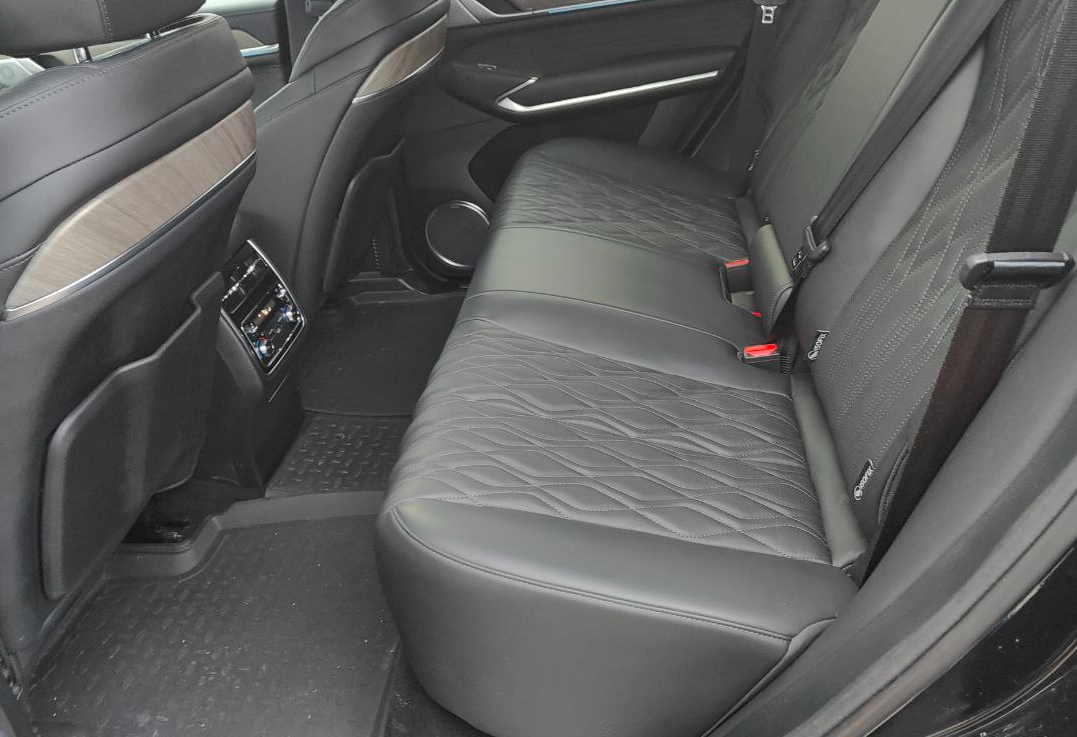 Аренда tank 500 бизнес класса 2023 года в городе Москва от 8400 руб./сутки, полный привод, двигатель: бензин, объем 3 литра, каско (Мультидрайв), ОСАГО (Мультидрайв), без водителя, недорого, вид 6 - RentRide