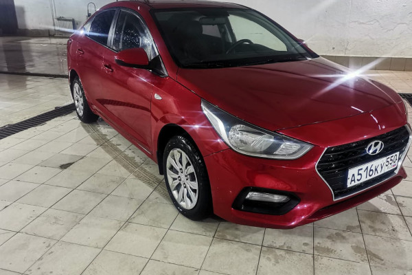 Прокат авто hyundai solaris эконом класса 2017 года в городе Москва Котельники от 2400 руб./сутки, передний привод, двигатель: бензин, объем 1.6 литров, ОСАГО (Впишу в полис), без водителя, недорого - RentRide