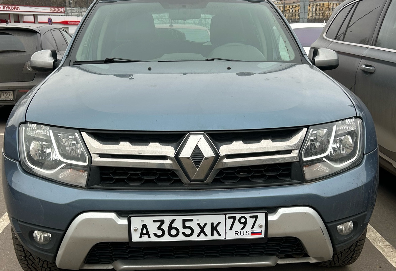Аренда renault duster 2016 года в городе Москва Верхние Лихоборы от 3200 руб./сутки, полный привод, двигатель: бензин, объем 2 литра, ОСАГО (Впишу в полис), без водителя, недорого - RentRide
