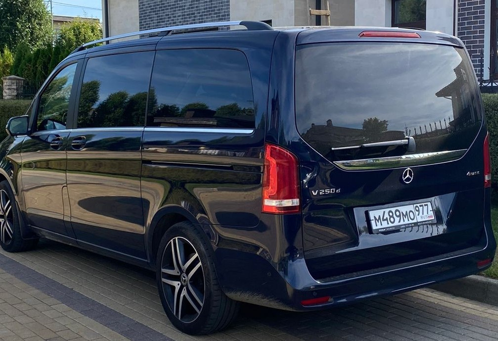Аренда mercedes-benz v-klass бизнес класса 2021 года в городе Москва от 12800 руб./сутки, полный привод, двигатель: дизель, объем 2.1 литр, каско (Впишу в полис), ОСАГО (Впишу в полис), без водителя, недорого, вид 6 - RentRide
