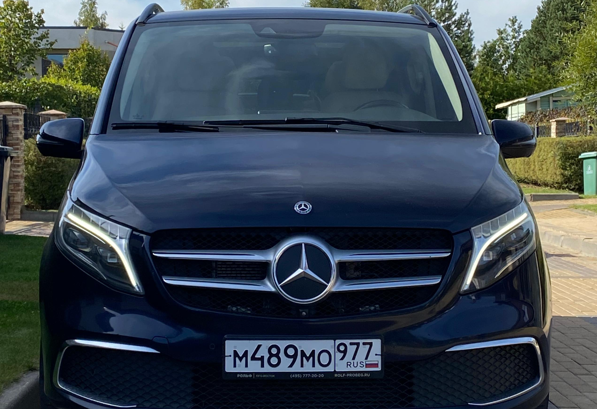 Аренда mercedes-benz v-klass бизнес класса 2021 года в городе Москва от 12800 руб./сутки, полный привод, двигатель: дизель, объем 2.1 литр, каско (Впишу в полис), ОСАГО (Впишу в полис), без водителя, недорого, вид 3 - RentRide