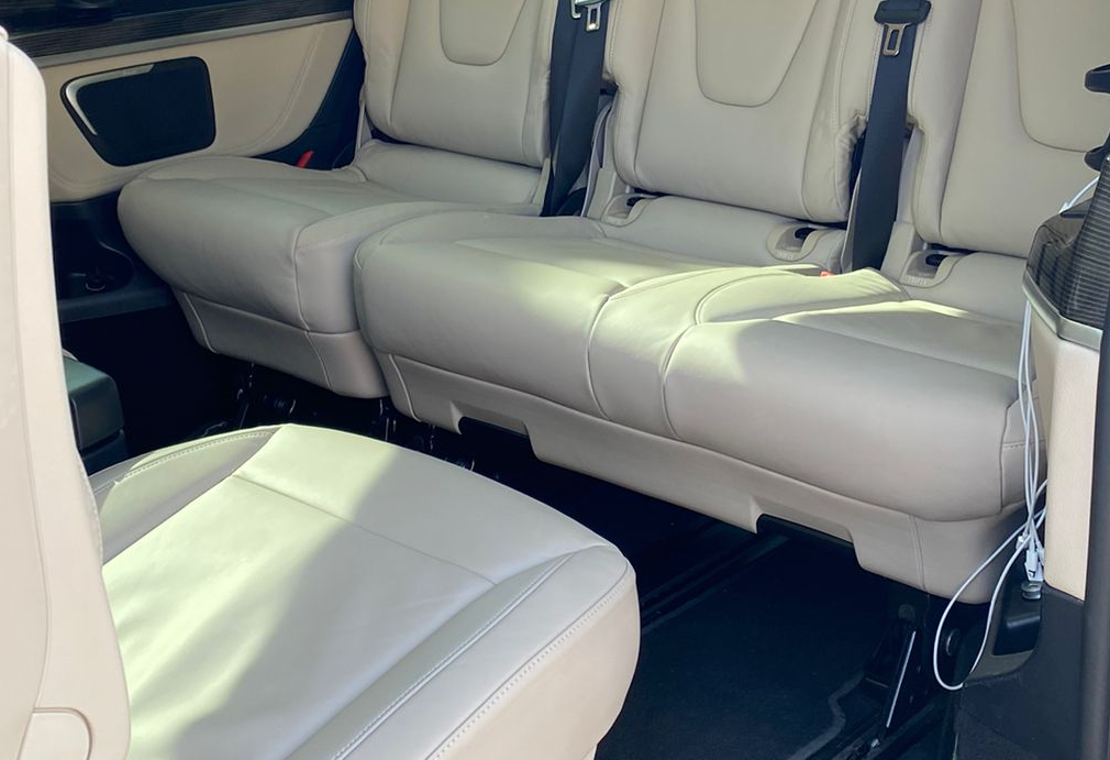 Аренда mercedes-benz v-klass бизнес класса 2021 года в городе Москва от 12800 руб./сутки, полный привод, двигатель: дизель, объем 2.1 литр, каско (Впишу в полис), ОСАГО (Впишу в полис), без водителя, недорого, вид 2 - RentRide