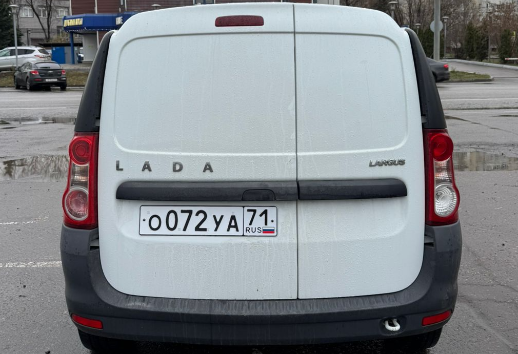 Аренда lada largus эконом класса 2019 года в городе Москва Новогиреево от 2000 руб./сутки, передний привод, двигатель: бензин, объем 1596 литров, ОСАГО (Мультидрайв), без водителя, недорого, вид 3 - RentRide