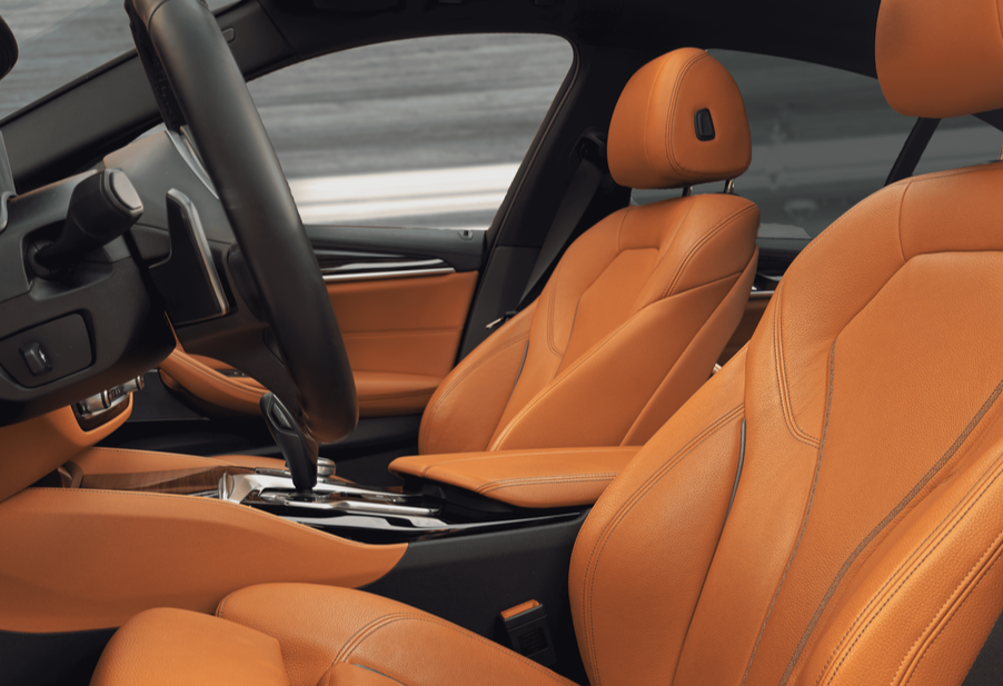 Аренда bmw 5-serii 2017 года в городе Москва ЦСКА от 10320 руб./сутки, задний привод, двигатель: бензин, объем 2 литра, ОСАГО (Мультидрайв), без водителя, недорого, вид 4 - RentRide