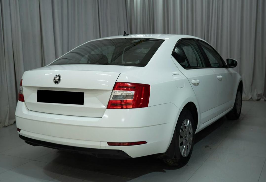 Аренда skoda octavia эконом класса 2020 года в городе Москва Яхромская от 2000 руб./сутки, передний привод, двигатель: бензин, объем 1.6 литров, ОСАГО (Мультидрайв), без водителя, недорого, вид 5 - RentRide