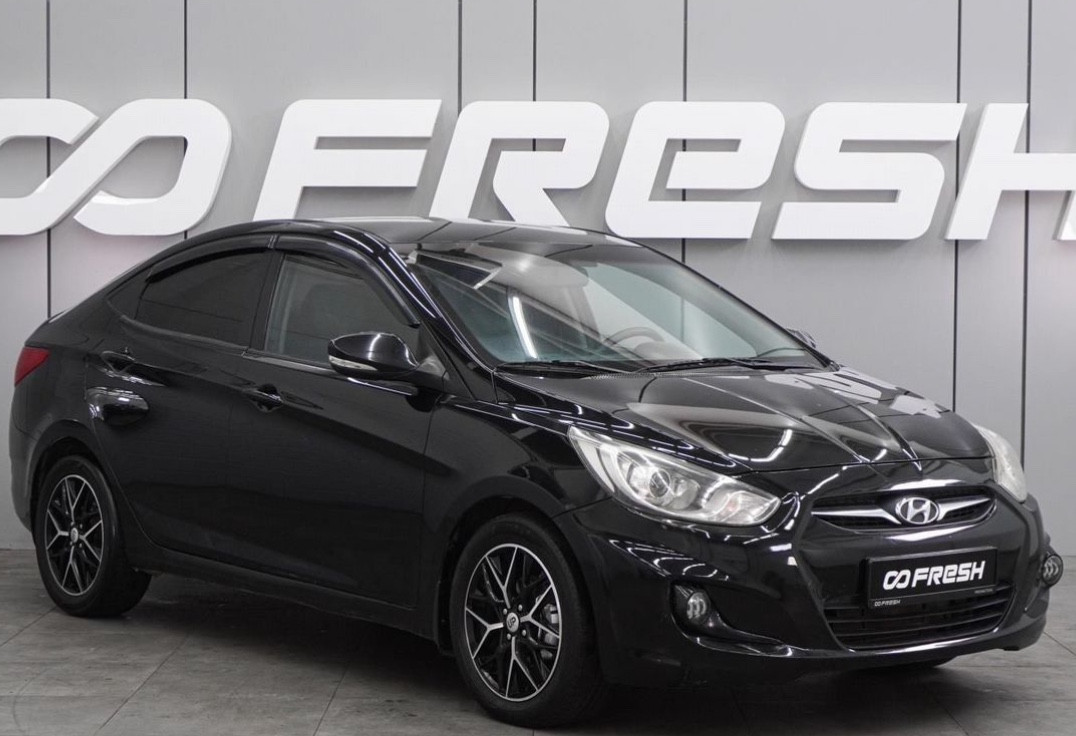 Аренда hyundai solaris эконом класса 2013 года в городе Москва Алтуфьево от 1680 руб./сутки, передний привод, двигатель: бензин, объем 1.6 литров, ОСАГО (Впишу в полис), без водителя, недорого - RentRide