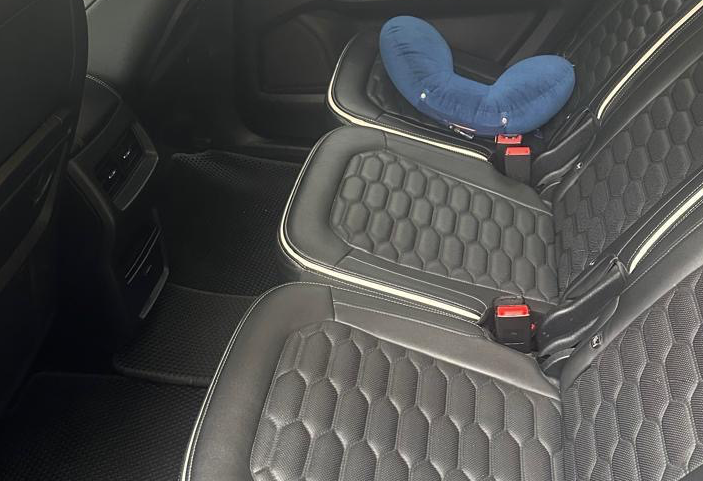 Аренда ford s-max 2018 года в городе Москва Бульвар Рокоссовского от 4000 руб./сутки, передний привод, двигатель: дизель, объем 2 литра, каско (Мультидрайв), ОСАГО (Впишу в полис), без водителя, недорого, вид 8 - RentRide