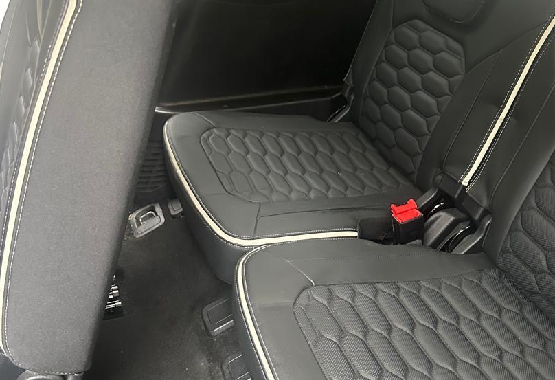 Аренда ford s-max 2018 года в городе Москва Бульвар Рокоссовского от 4000 руб./сутки, передний привод, двигатель: дизель, объем 2 литра, каско (Мультидрайв), ОСАГО (Впишу в полис), без водителя, недорого, вид 9 - RentRide