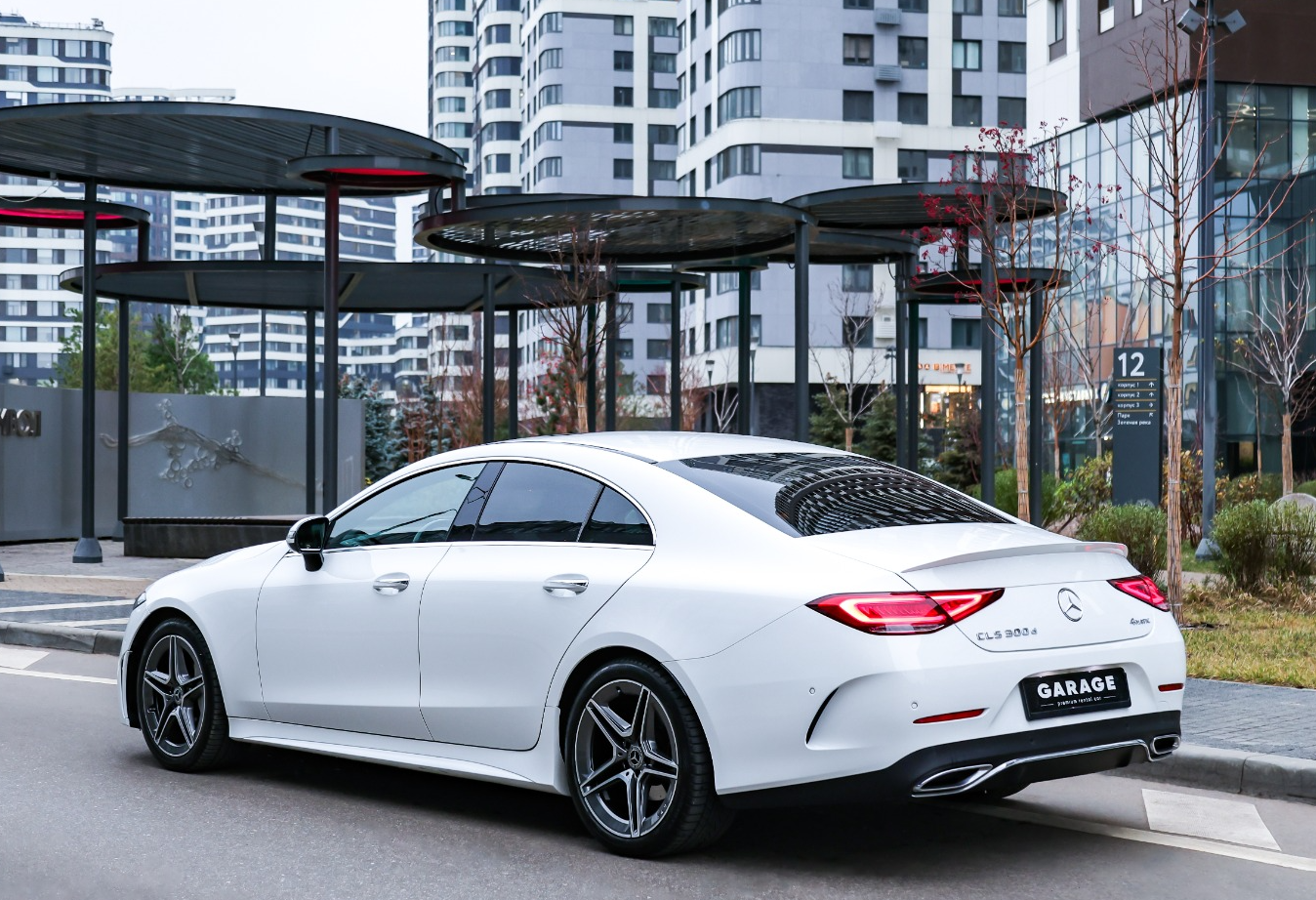 Аренда mercedes-benz cls премиум класса 2021 года в городе Москва Авиамоторная от 14320 руб./сутки, полный привод, двигатель: дизель, объем 2 литра, каско (Мультидрайв), ОСАГО (Мультидрайв), без водителя, недорого, вид 8 - RentRide