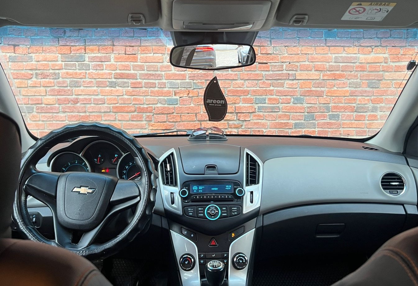 Аренда chevrolet cruze эконом класса 2014 года в городе Москва Нагорная от 1990 руб./сутки, передний привод, двигатель: бензин, объем 1.6 литров, ОСАГО (Впишу в полис), без водителя, недорого, вид 7 - RentRide