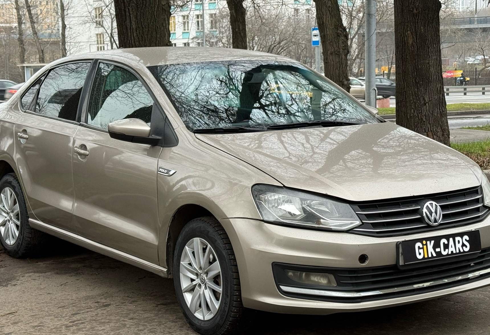 Аренда volkswagen polo эконом класса 2019 года в городе Москва Нагорная от 1990 руб./сутки, передний привод, двигатель: газ, объем 1.6 литров, ОСАГО (Впишу в полис), без водителя, недорого, вид 3 - RentRide