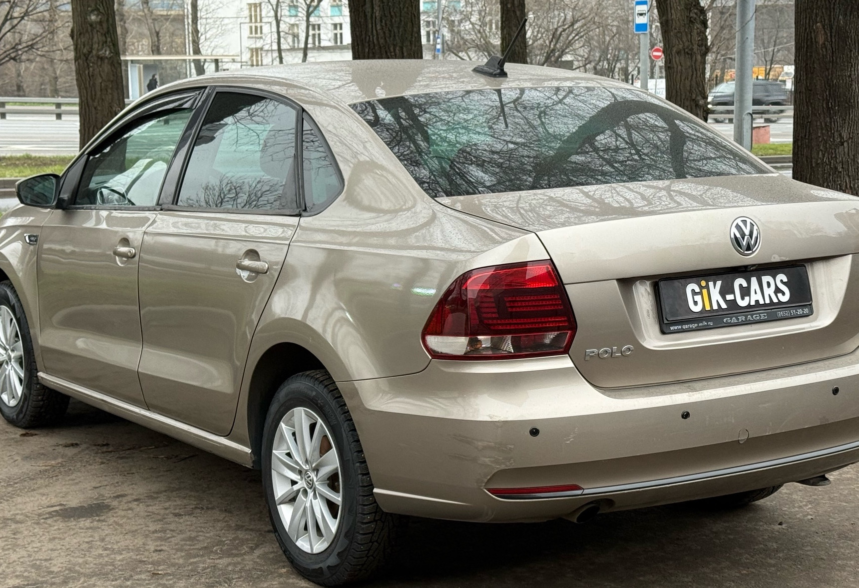 Аренда volkswagen polo эконом класса 2019 года в городе Москва Нагорная от 1990 руб./сутки, передний привод, двигатель: газ, объем 1.6 литров, ОСАГО (Впишу в полис), без водителя, недорого, вид 6 - RentRide