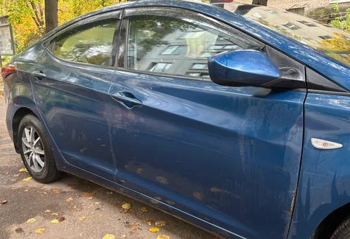 Аренда hyundai elantra эконом класса 2015 года в городе Москва от 2100 руб./сутки, передний привод, двигатель: бензин, объем 1.6 литров, ОСАГО (Впишу в полис), без водителя, недорого, вид 3 - RentRide