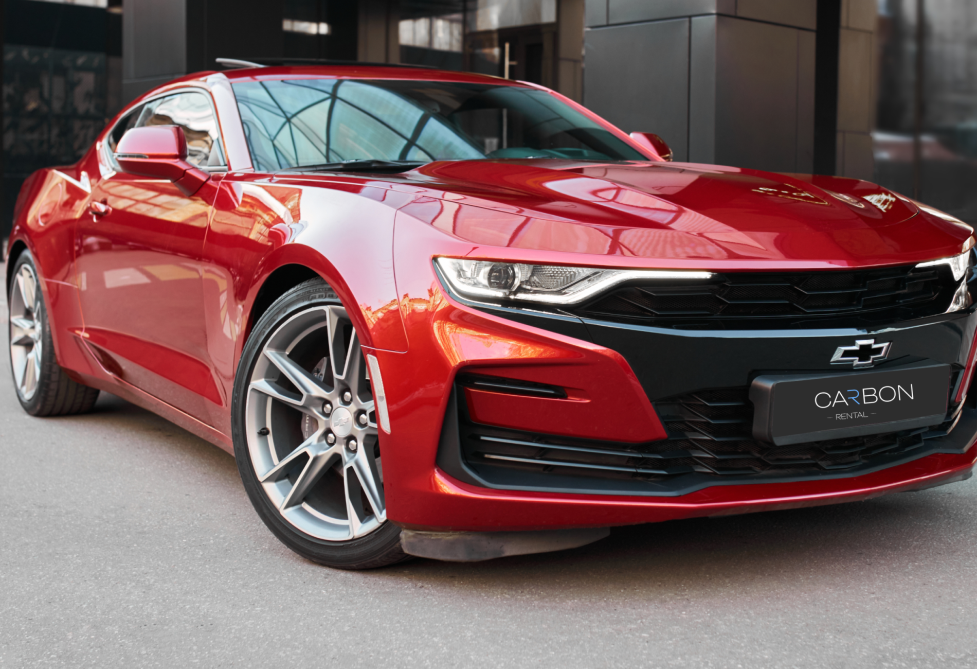 Аренда chevrolet camaro премиум класса 2019 года в городе Москва Университет от 9500 руб./сутки, задний привод, двигатель: бензин, объем 2 литра, ОСАГО (Мультидрайв), без водителя, недорого - RentRide