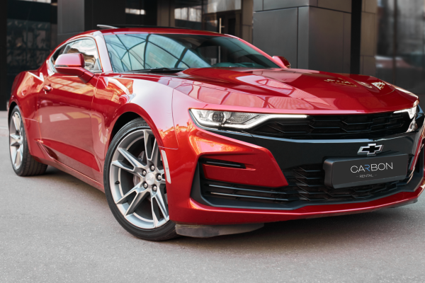Прокат авто chevrolet camaro премиум класса 2019 года в городе Москва Университет от 9500 руб./сутки, задний привод, двигатель: бензин, объем 2 литра, ОСАГО (Мультидрайв), без водителя, недорого - RentRide
