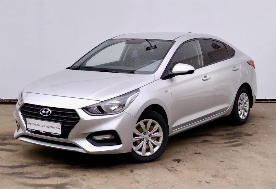 Аренда hyundai solaris эконом класса 2017 года в городе Москва ВДНХ от 1790 руб./сутки, передний привод, двигатель: бензин, объем 1.6 литров, ОСАГО (Мультидрайв), без водителя, недорого - RentRide