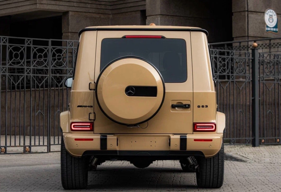 Аренда mercedes-benz g-klass премиум класса 2024 года в городе Москва Шаболовская от 56000 руб./сутки, полный привод, двигатель: бензин, объем 4 литра, каско (Впишу в полис), ОСАГО (Впишу в полис), без водителя, недорого, вид 6 - RentRide