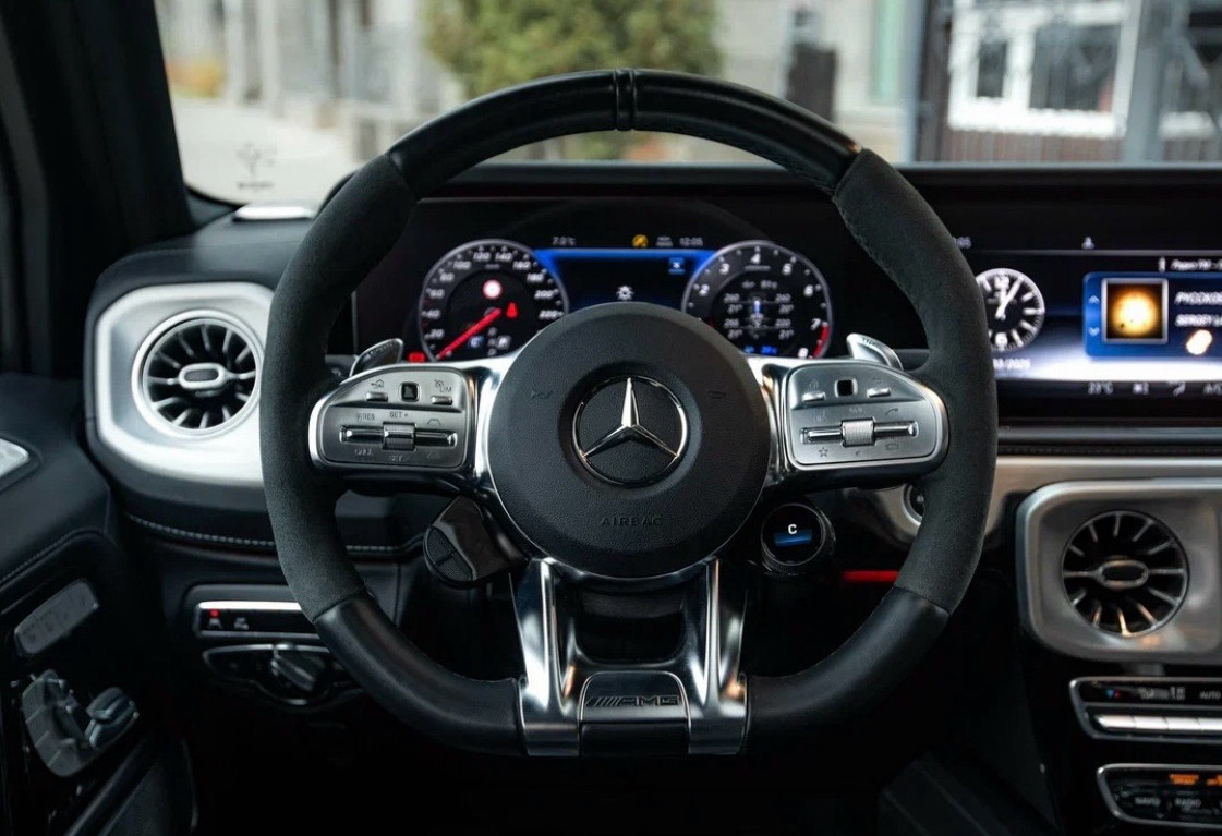 Аренда mercedes-benz g-klass премиум класса 2024 года в городе Москва Шаболовская от 56000 руб./сутки, полный привод, двигатель: бензин, объем 4 литра, каско (Впишу в полис), ОСАГО (Впишу в полис), без водителя, недорого, вид 9 - RentRide