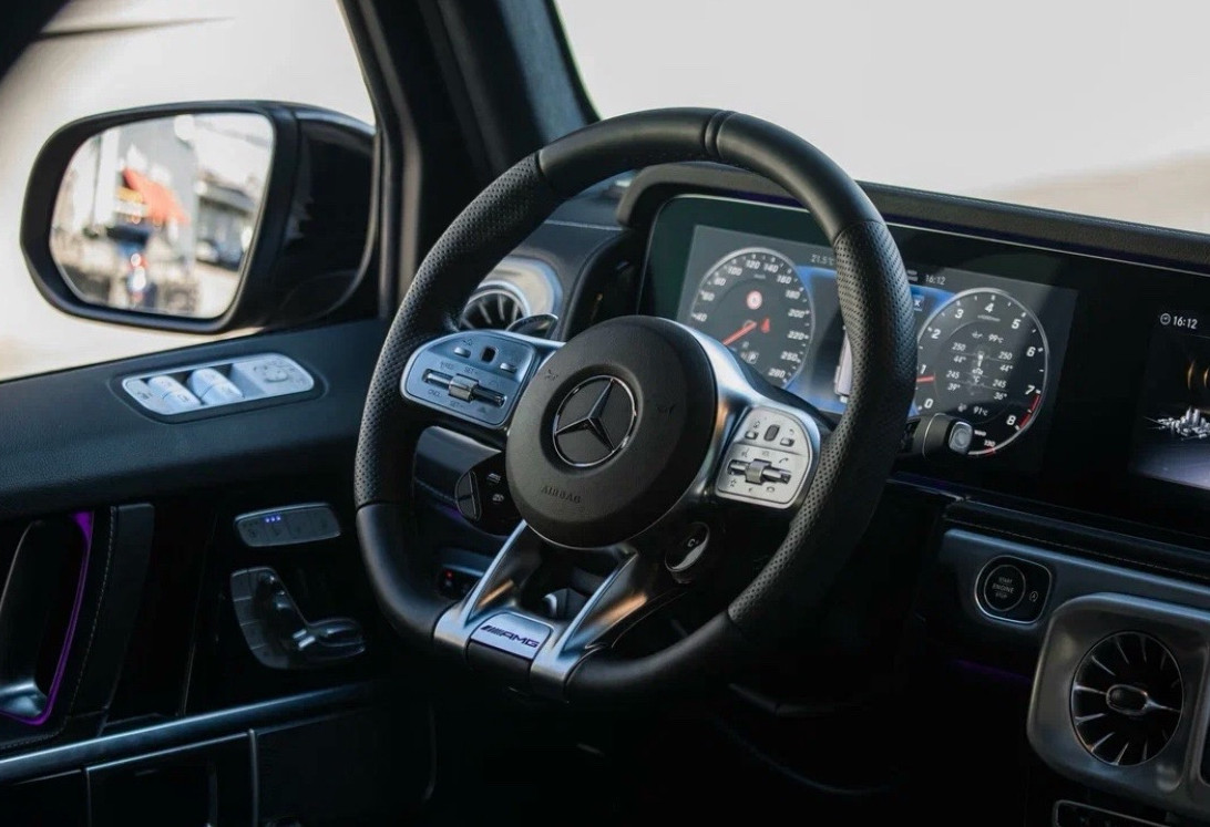 Аренда mercedes-benz g-klass-amg премиум класса 2023 года в городе Москва Шаболовская от 52000 руб./сутки, полный привод, двигатель: бензин, каско (Впишу в полис), ОСАГО (Впишу в полис), без водителя, недорого, вид 8 - RentRide