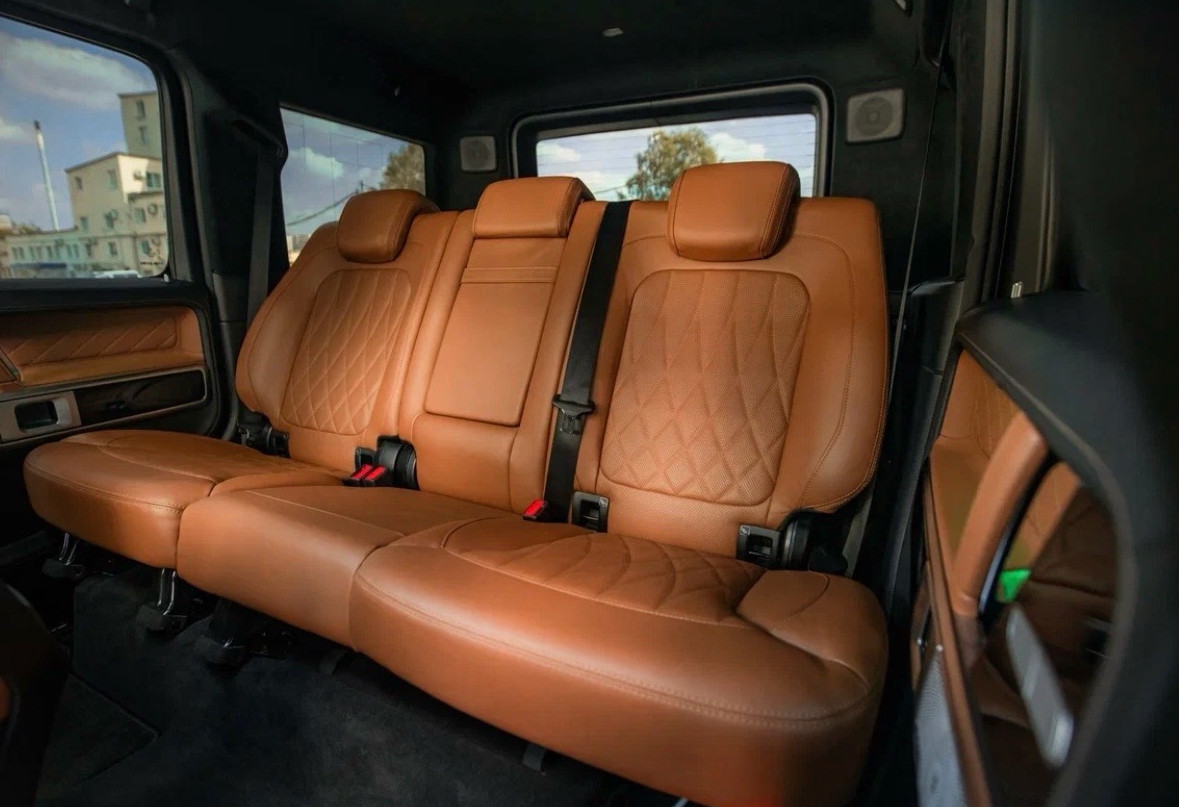 Аренда mercedes-benz g-klass-amg премиум класса 2022 года в городе Москва Шаболовская от 48000 руб./сутки, полный привод, двигатель: бензин, объем 4 литра, каско (Впишу в полис), ОСАГО (Впишу в полис), без водителя, недорого, вид 9 - RentRide