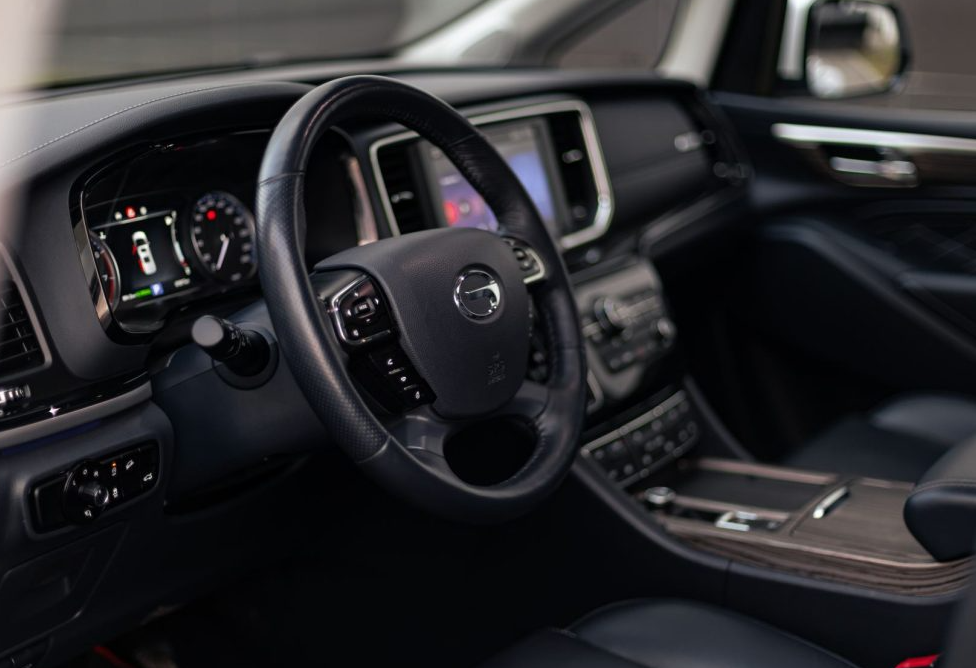 Аренда gac gn8 2021 года в городе Москва Крылатское от 7200 руб./сутки, передний привод, двигатель: бензин, объем 2 литра, ОСАГО (Мультидрайв), без водителя, недорого, вид 5 - RentRide