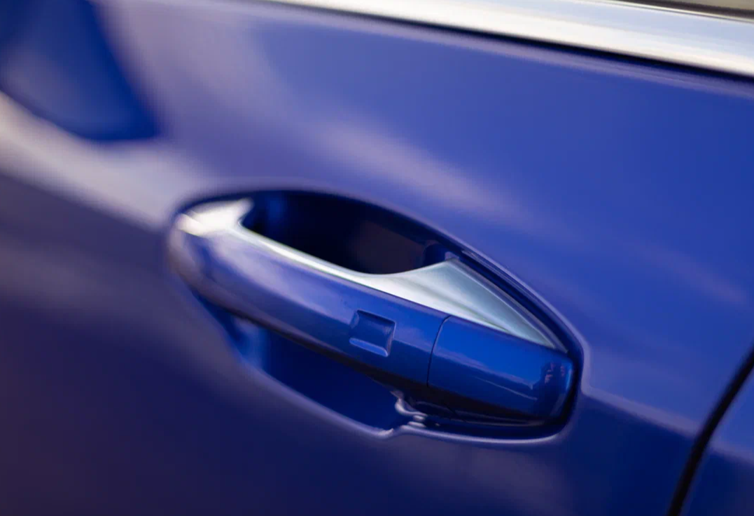 Аренда exeed lx комфорт класса 2023 года в городе Москва Крылатское от 4000 руб./сутки, полный привод, двигатель: бензин, объем 1.6 литров, ОСАГО (Мультидрайв), без водителя, недорого, вид 3 - RentRide