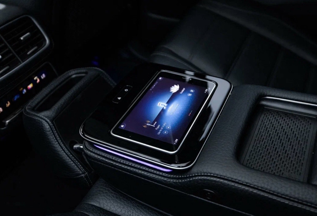 Аренда mercedes-benz gls-amg премиум класса 2021 года в городе Москва Шаболовская от 36800 руб./сутки, полный привод, двигатель: бензин, объем 4 литра, каско (Мультидрайв), ОСАГО (Мультидрайв), без водителя, недорого, вид 15 - RentRide