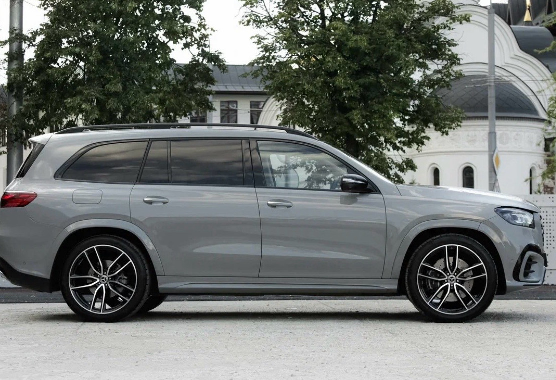 Аренда mercedes-benz gls-amg премиум класса 2023 года в городе Москва Шаболовская от 36800 руб./сутки, полный привод, двигатель: дизель, объем 4 литра, каско (Мультидрайв), ОСАГО (Мультидрайв), без водителя, недорого, вид 4 - RentRide