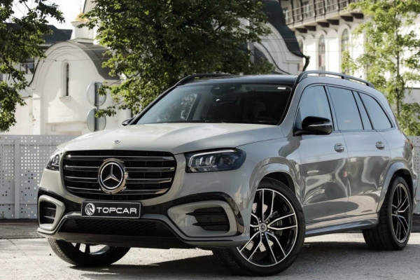 Прокат авто mercedes-benz gls-amg премиум класса 2023 года в городе Москва Шаболовская от 36800 руб./сутки, полный привод, двигатель: дизель, объем 4 литра, каско (Мультидрайв), ОСАГО (Мультидрайв), без водителя, недорого - RentRide