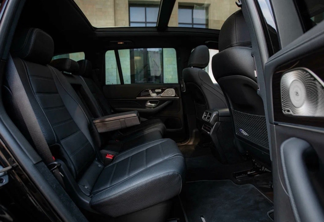 Аренда mercedes-benz gls премиум класса 2022 года в городе Москва Шаболовская от 28000 руб./сутки, полный привод, двигатель: дизель, объем 2.9 литров, каско (Мультидрайв), ОСАГО (Мультидрайв), без водителя, недорого, вид 12 - RentRide