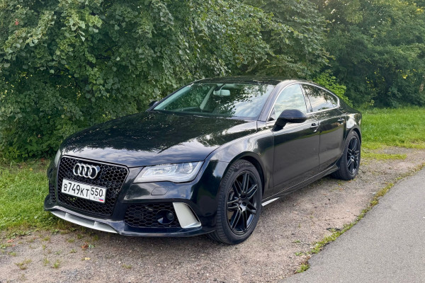 Прокат авто audi a7 стандарт класса 2012 года в городе Москва Физтех от 4400 руб./сутки, полный привод, двигатель: бензин, объем 204 литра, ОСАГО (Мультидрайв), без водителя, недорого - RentRide
