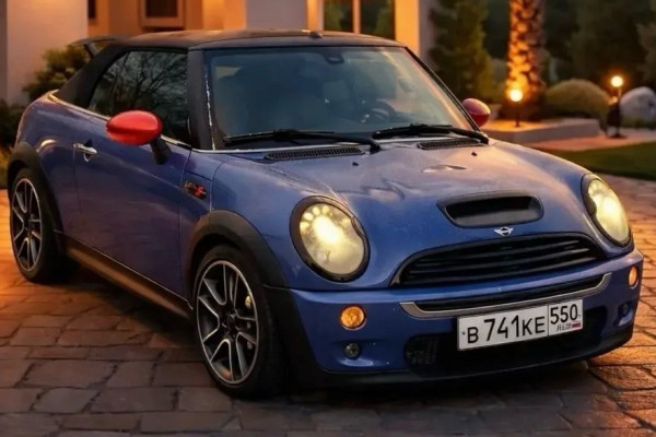 Прокат авто mini cabrio 2006 года в городе Москва Физтех от 2800 руб./сутки, передний привод, двигатель: бензин, объем 1.6 литров, ОСАГО (Мультидрайв), без водителя, недорого - RentRide