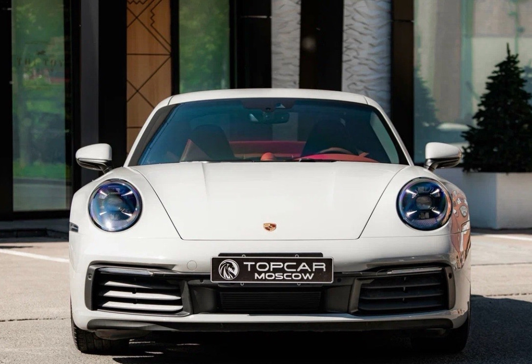 Аренда porsche 911 премиум класса 2021 года в городе Москва Тульская от 36000 руб./сутки, передний привод, двигатель: бензин, объем 3 литра, каско (Мультидрайв), ОСАГО (Мультидрайв), без водителя, недорого, вид 3 - RentRide