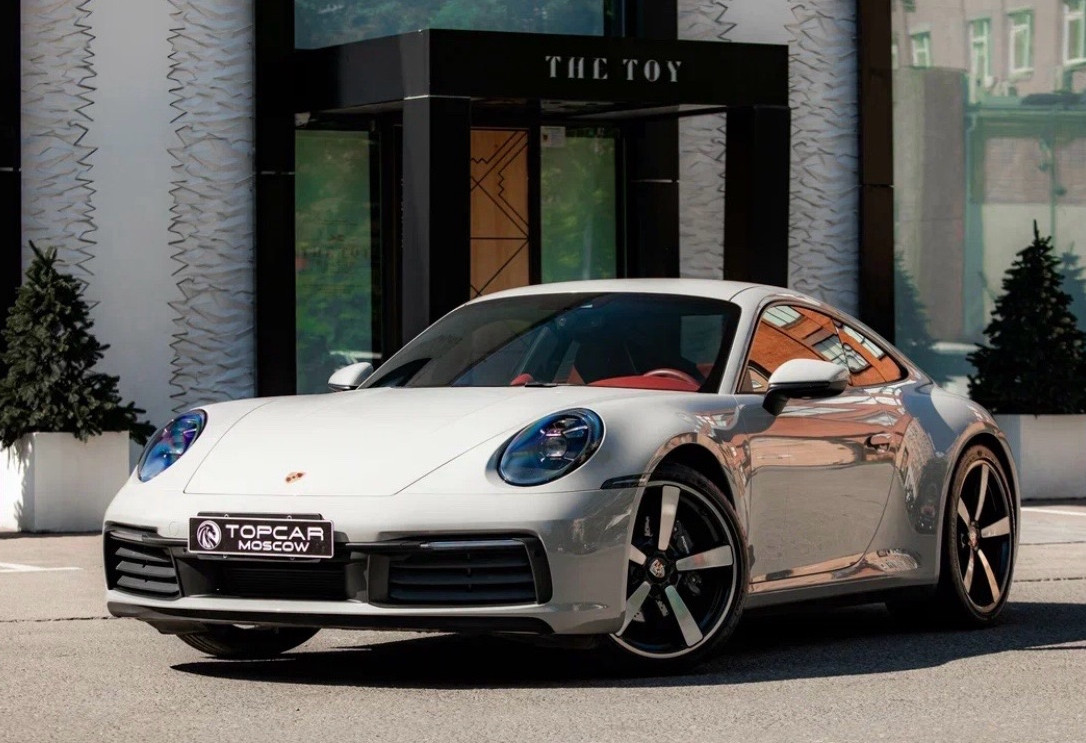 Аренда porsche 911 премиум класса 2021 года в городе Москва Тульская от 36000 руб./сутки, передний привод, двигатель: бензин, объем 3 литра, каско (Мультидрайв), ОСАГО (Мультидрайв), без водителя, недорого - RentRide