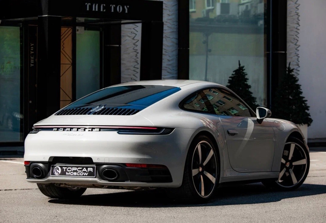 Аренда porsche 911 премиум класса 2021 года в городе Москва Тульская от 36000 руб./сутки, передний привод, двигатель: бензин, объем 3 литра, каско (Мультидрайв), ОСАГО (Мультидрайв), без водителя, недорого, вид 5 - RentRide