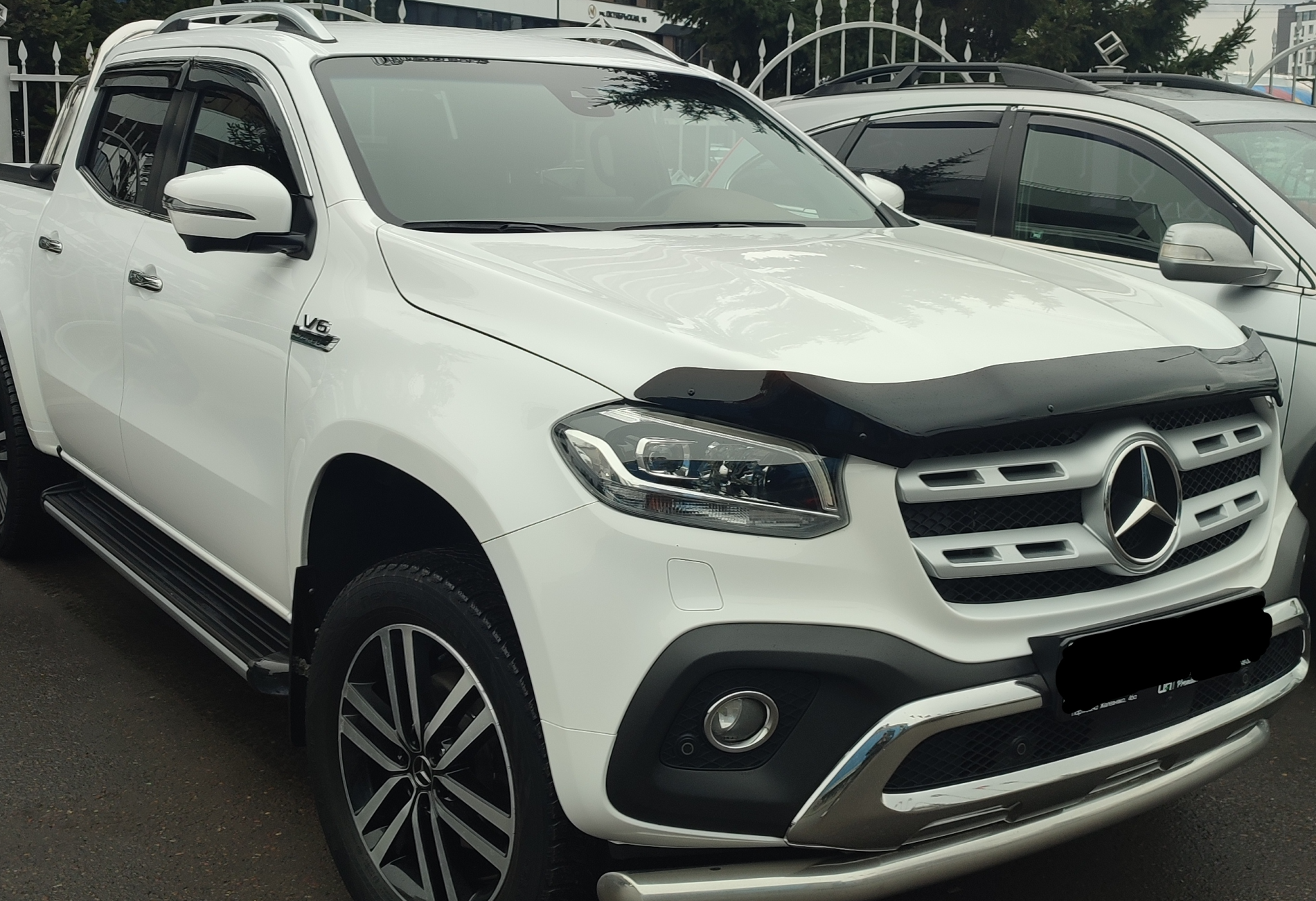 Аренда mercedes-benz x-klass бизнес класса 2019 года в городе Москва Чернышевская от 5200 руб./сутки, полный привод, двигатель: дизель, объем 3 литра, ОСАГО (Мультидрайв), без водителя, недорого - RentRide