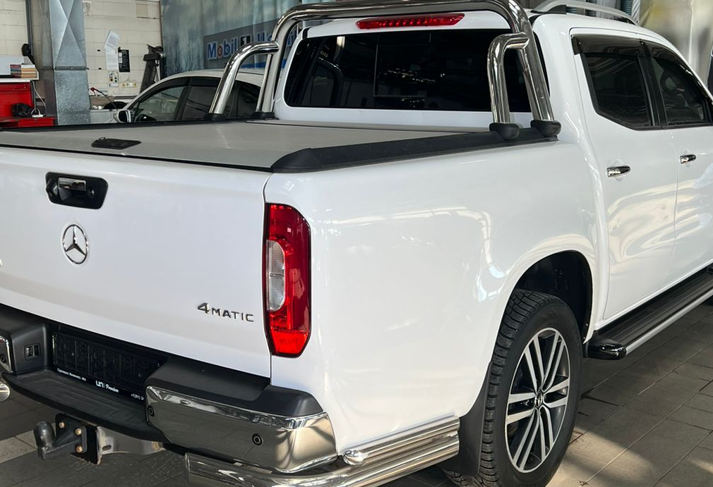 Аренда mercedes-benz x-klass бизнес класса 2019 года в городе Москва Чернышевская от 5200 руб./сутки, полный привод, двигатель: дизель, объем 3 литра, ОСАГО (Мультидрайв), без водителя, недорого, вид 3 - RentRide
