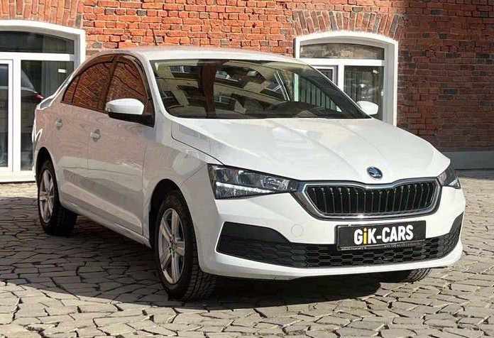Аренда skoda rapid эконом класса 2021 года в городе Москва Нагорная от 1990 руб./сутки, передний привод, двигатель: бензин, объем 1.6 литров, ОСАГО (Впишу в полис), без водителя, недорого, вид 2 - RentRide
