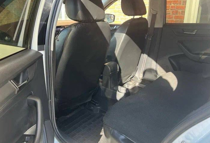 Аренда skoda rapid эконом класса 2021 года в городе Москва Нагорная от 1990 руб./сутки, передний привод, двигатель: бензин, объем 1.6 литров, ОСАГО (Впишу в полис), без водителя, недорого, вид 8 - RentRide