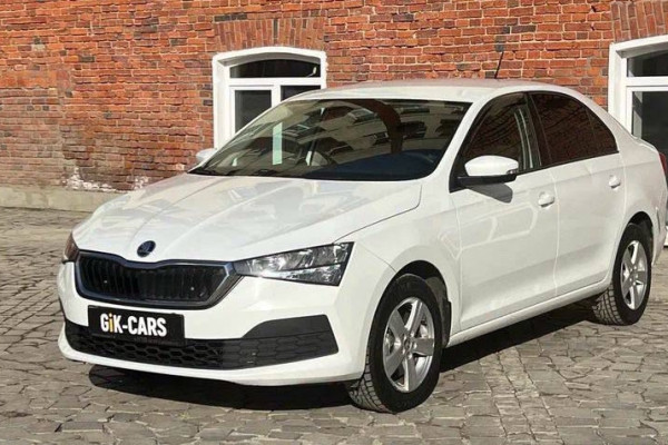 Прокат авто skoda rapid эконом класса 2021 года в городе Москва Нагорная от 1990 руб./сутки, передний привод, двигатель: бензин, объем 1.6 литров, ОСАГО (Впишу в полис), без водителя, недорого - RentRide